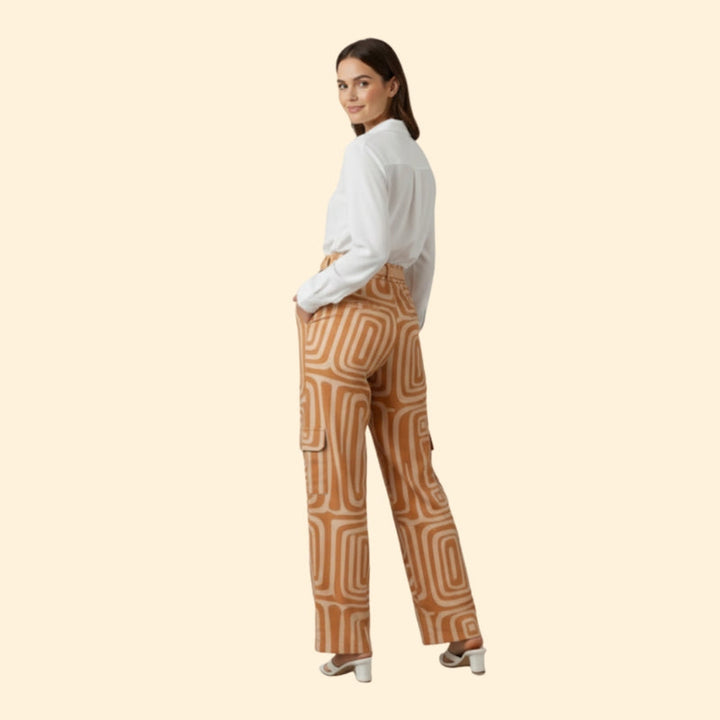 Women’s Set with Button-Up Blouse and Printed Trousers