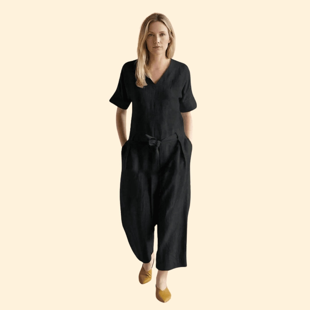 Women’s Short-Sleeve Jumpsuit with Wide Legs