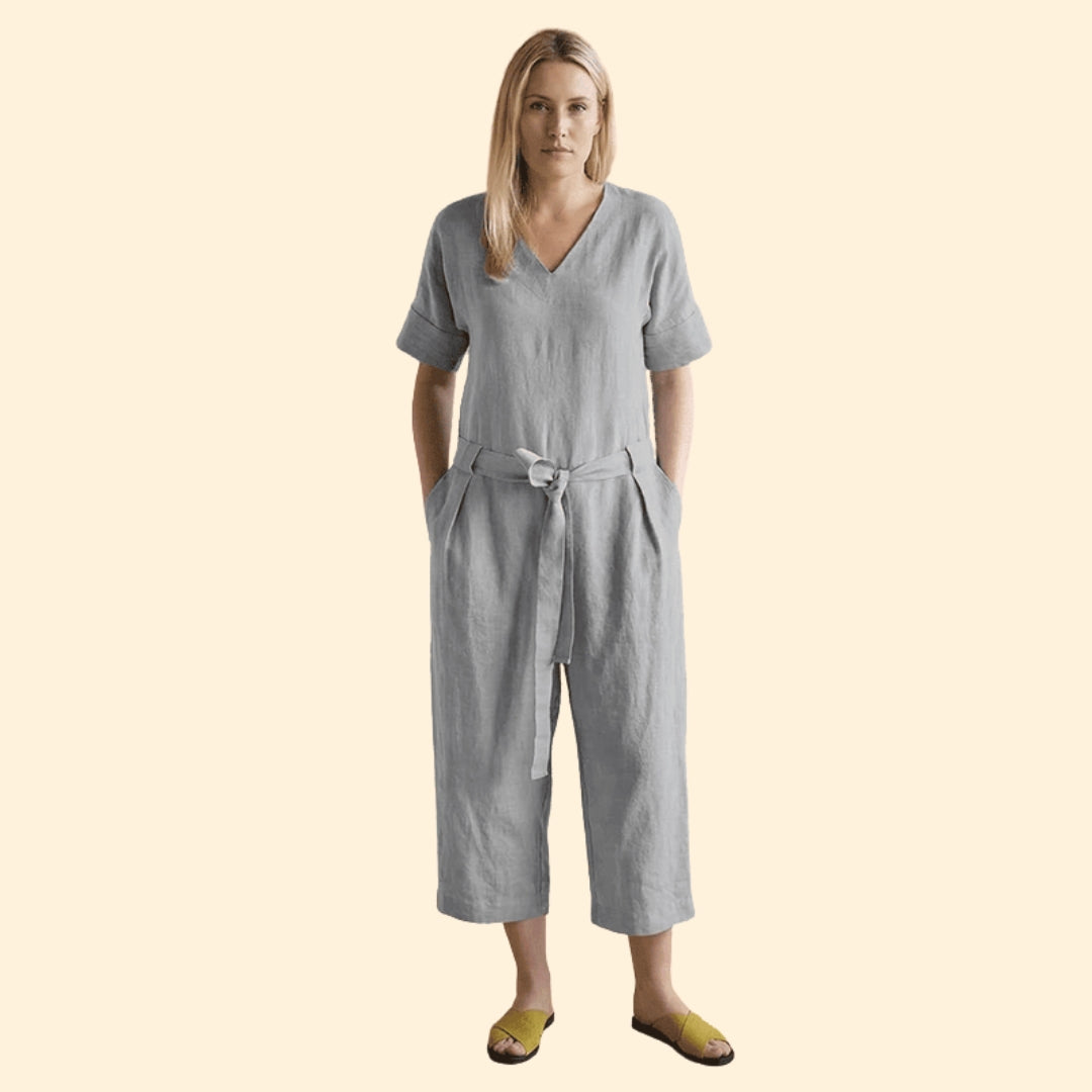 Women’s Short-Sleeve Jumpsuit with Wide Legs