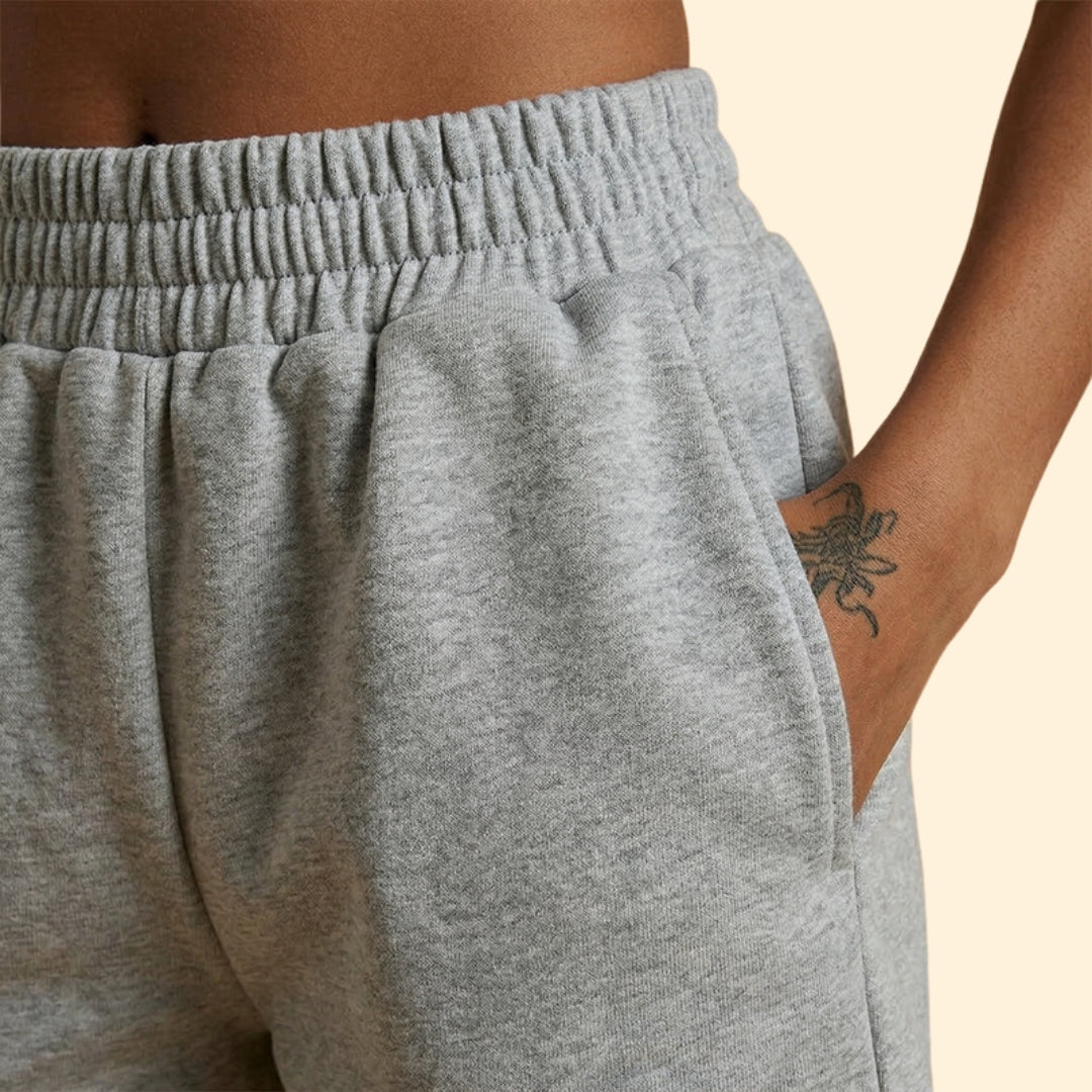 Women’s Short Sleeve Crop Top with Elastic Waist Shorts