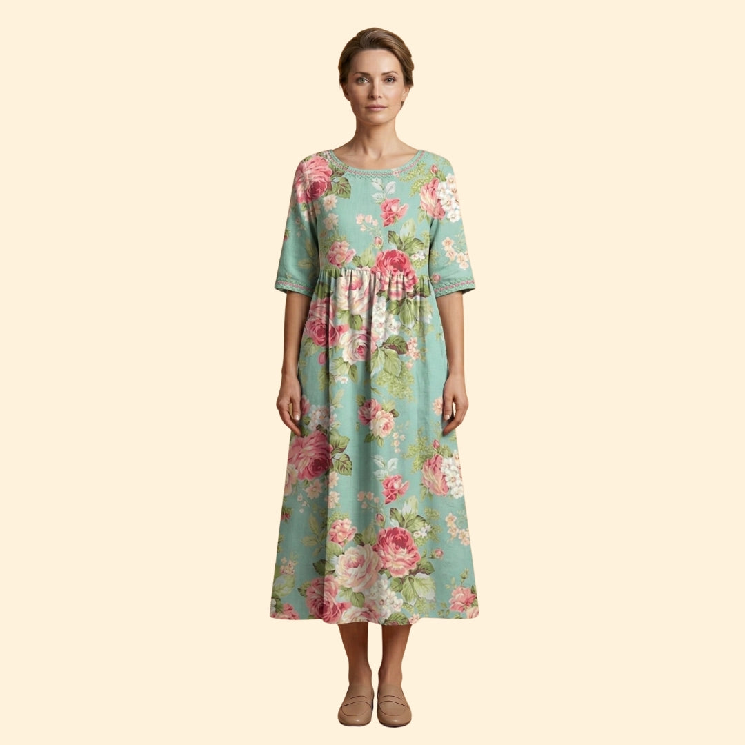 Women’s Short Sleeve Dress with Side Pockets