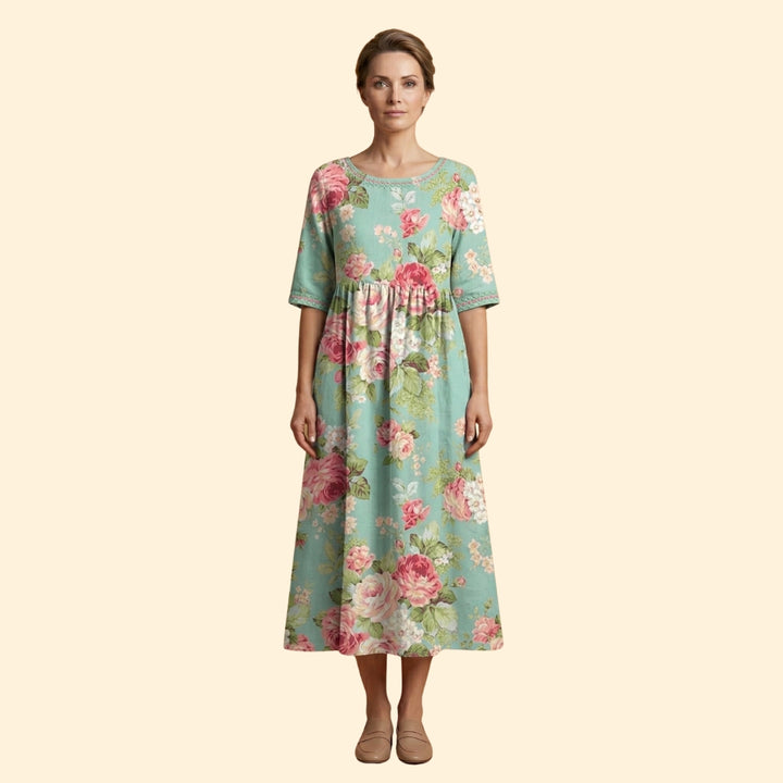 Women’s Short Sleeve Dress with Side Pockets
