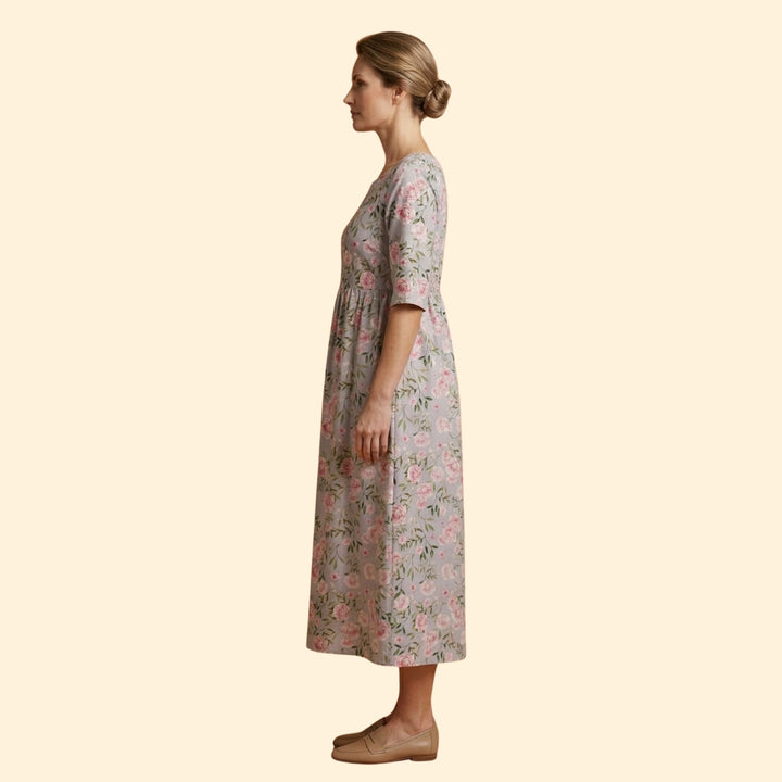 Women’s Short Sleeve Dress with Side Pockets