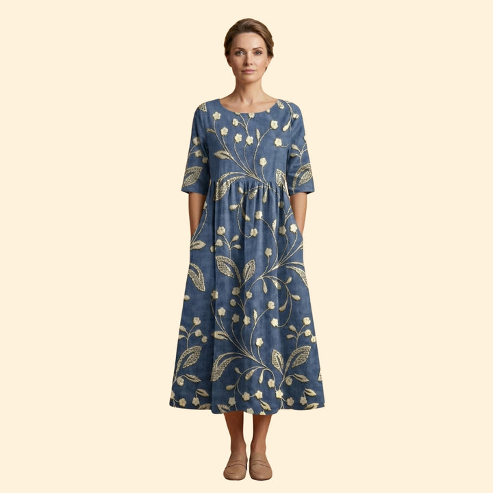 Women’s Short Sleeve Dress with Side Pockets