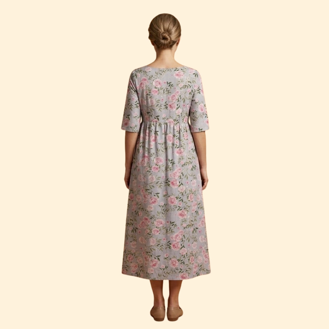 Women’s Short Sleeve Dress with Side Pockets