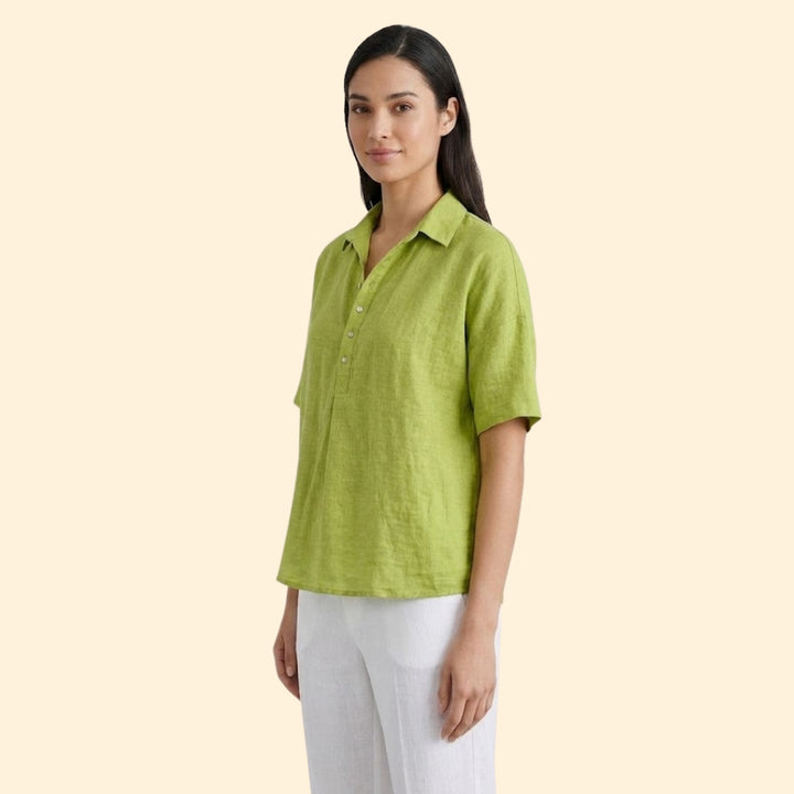 Women’s Short Sleeve Top with Pointed Collar