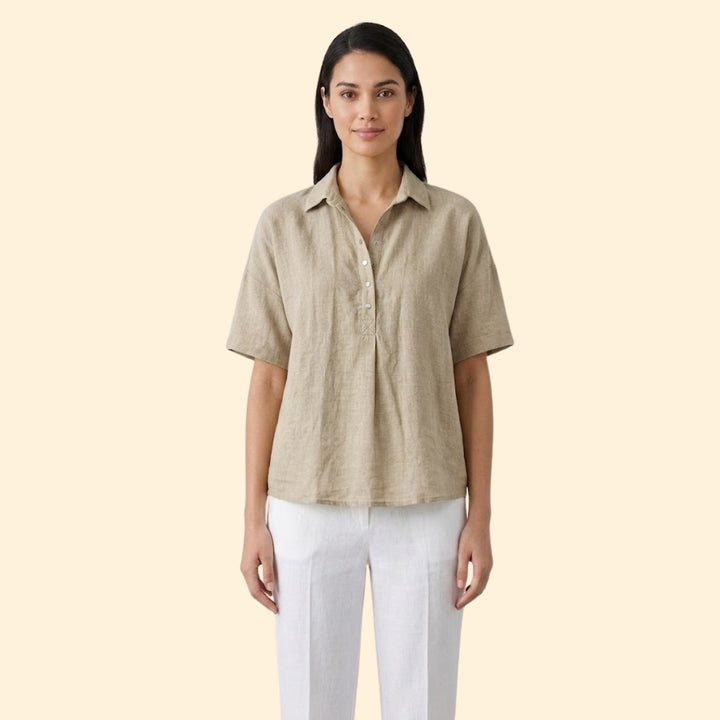 Women’s Short Sleeve Top with Pointed Collar