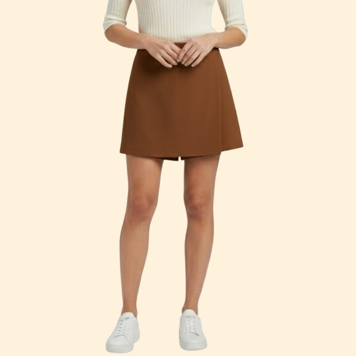 Women’s Skort with Zipper Closure