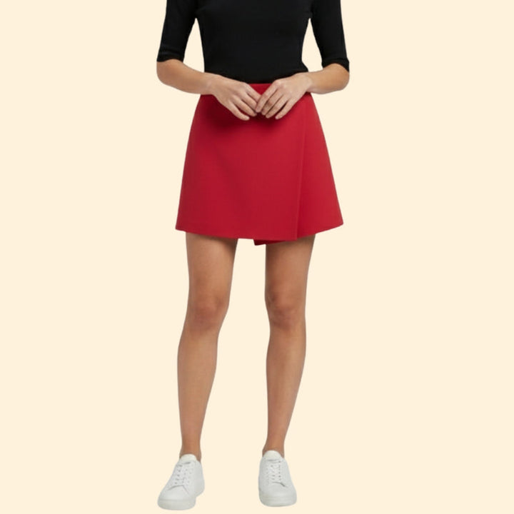 Women’s Skort with Zipper Closure