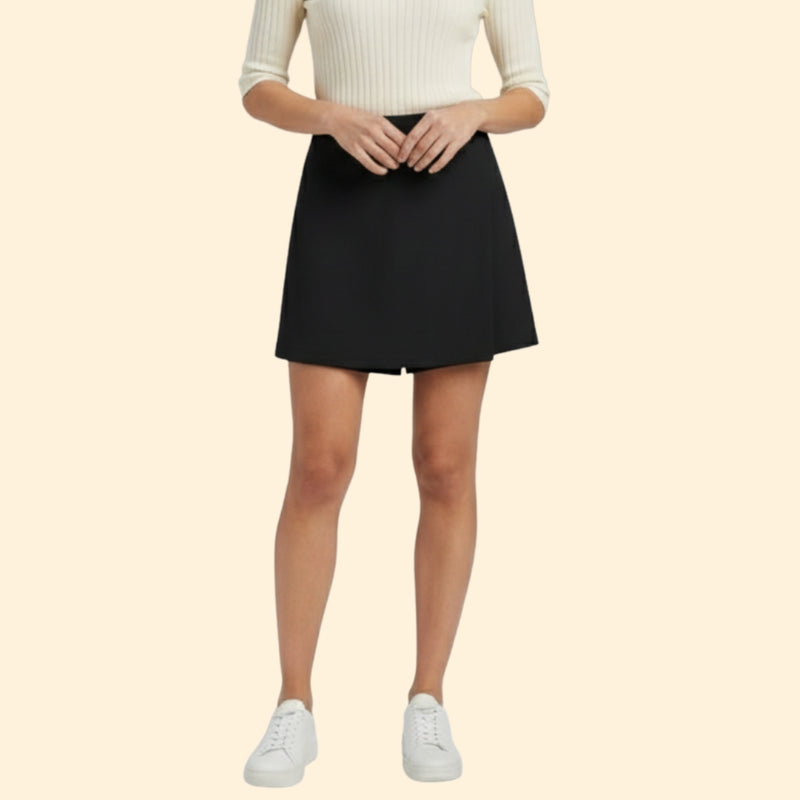 Women’s Skort with Zipper Closure