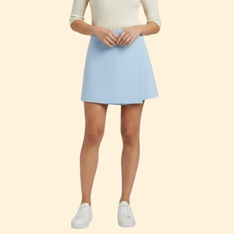 Women’s Skort with Zipper Closure