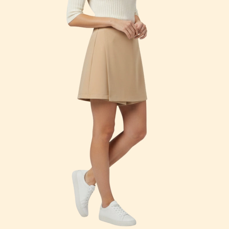 Women’s Skort with Zipper Closure