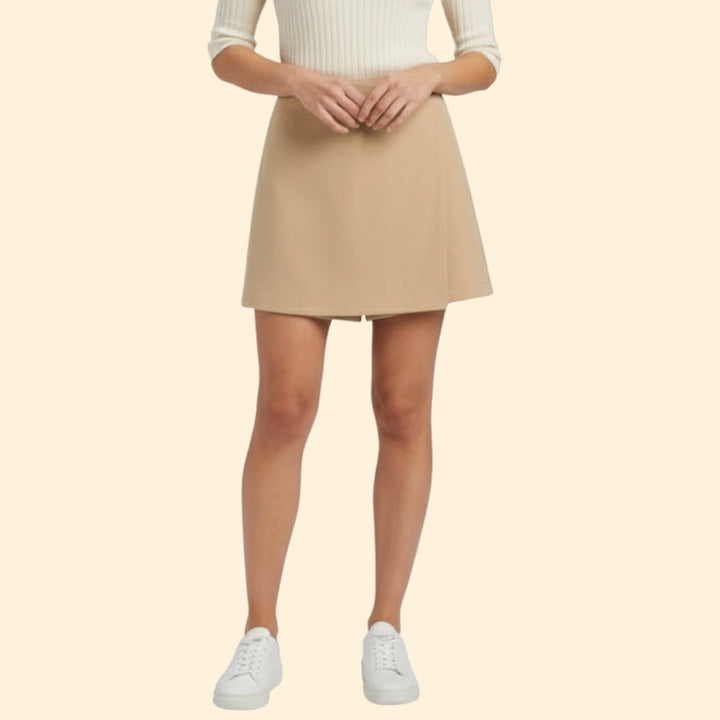Women’s Skort with Zipper Closure