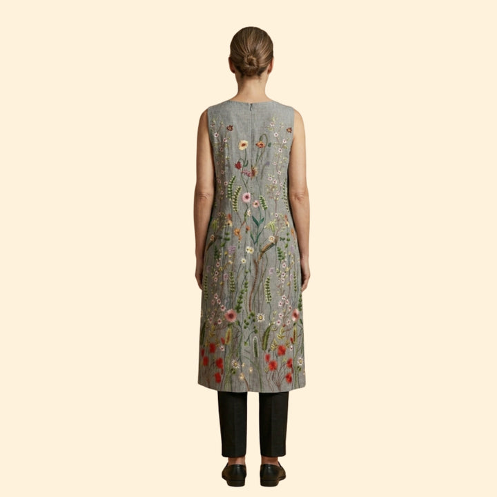 Women’s Sleeveless Dress with Embroidery