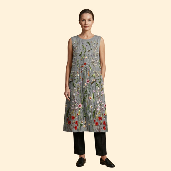 Women’s Sleeveless Dress with Embroidery