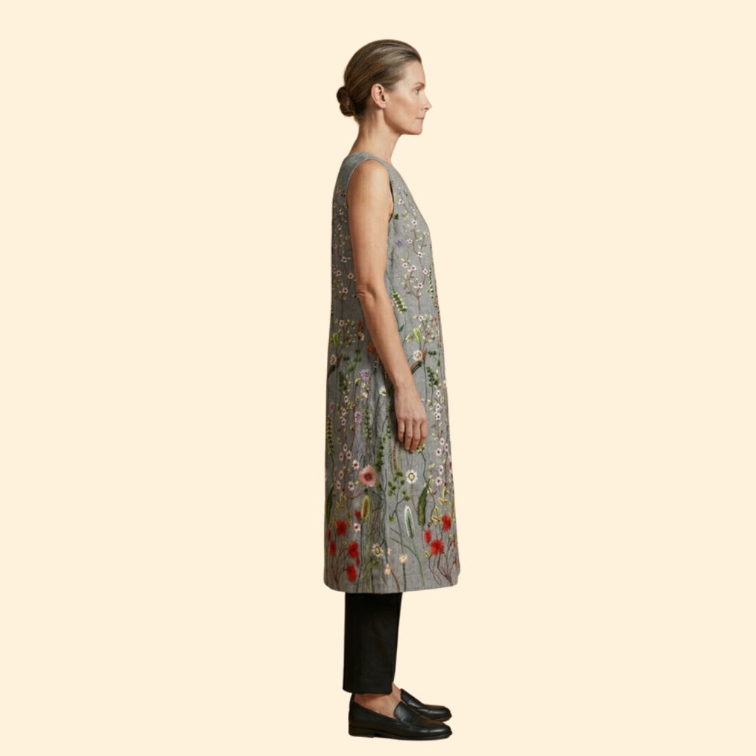 Women’s Sleeveless Dress with Embroidery