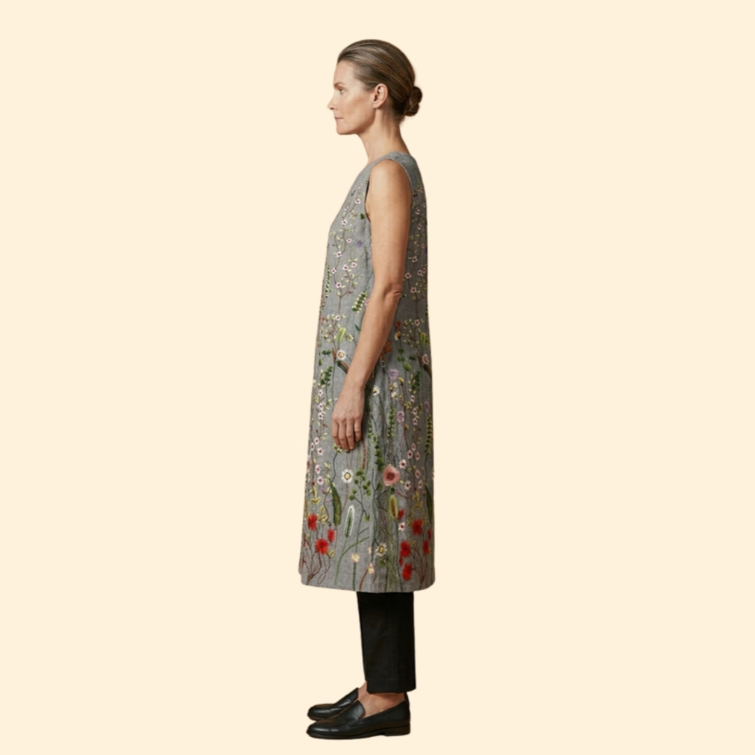 Women’s Sleeveless Dress with Embroidery