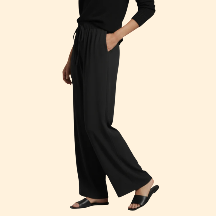 Women’s Stylish Trousers with Lightweight Fabric