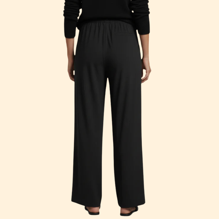 Women’s Stylish Trousers with Lightweight Fabric