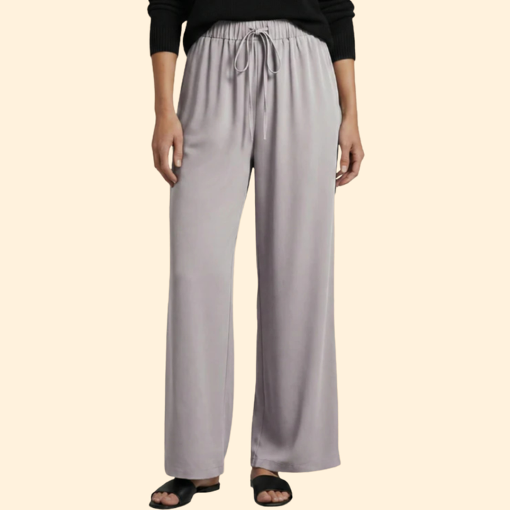 Women’s Stylish Trousers with Lightweight Fabric