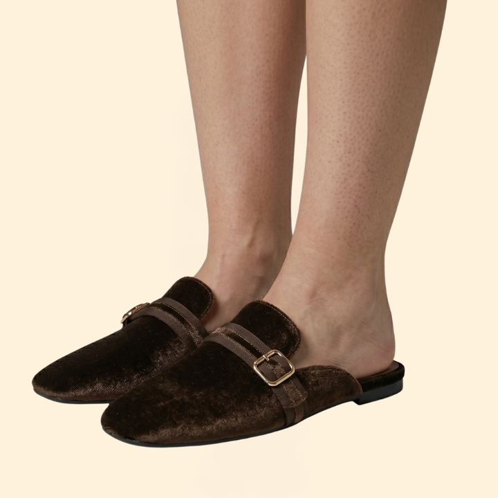 Women’s Velvet Slippers with Buckle