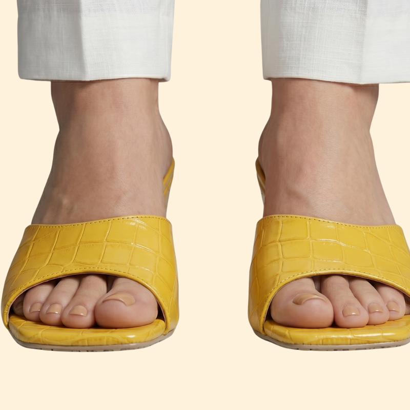 Women’s Wedge Sandals with Croc Embossing