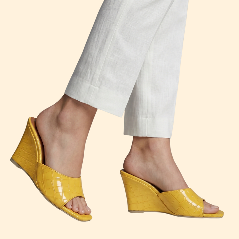 Women’s Wedge Sandals with Croc Embossing