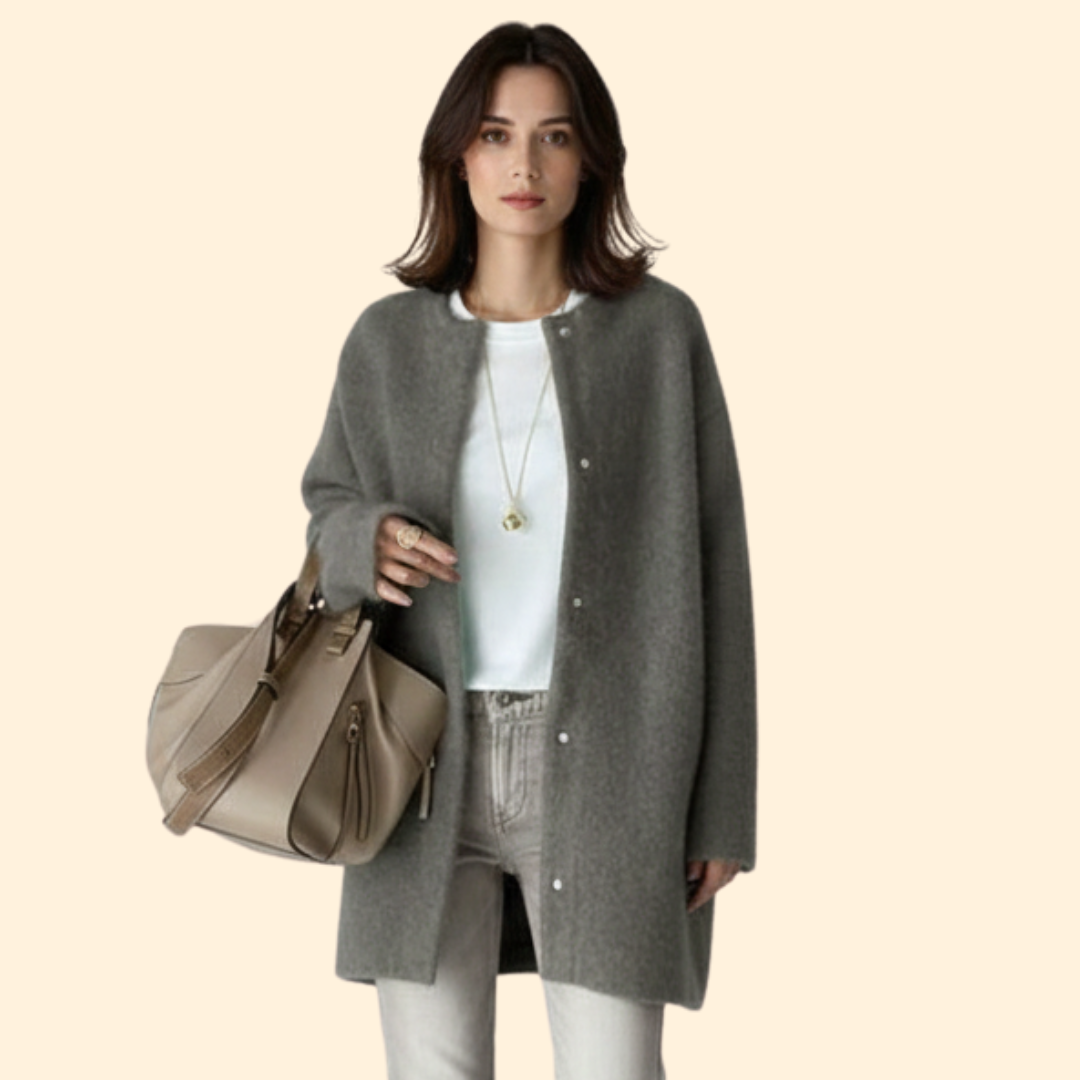 Women’s Coat with Round Neckline