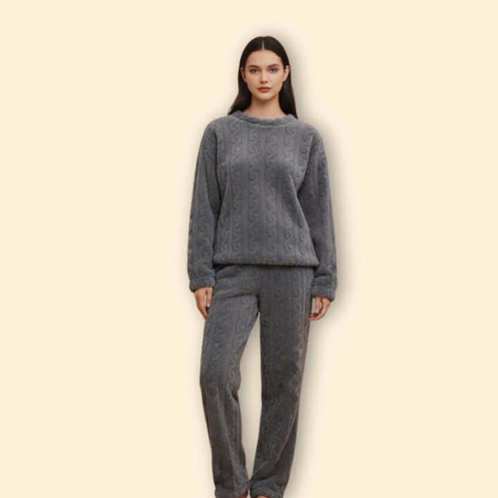Women’s Fleece Pajama Set with Long Sleeves